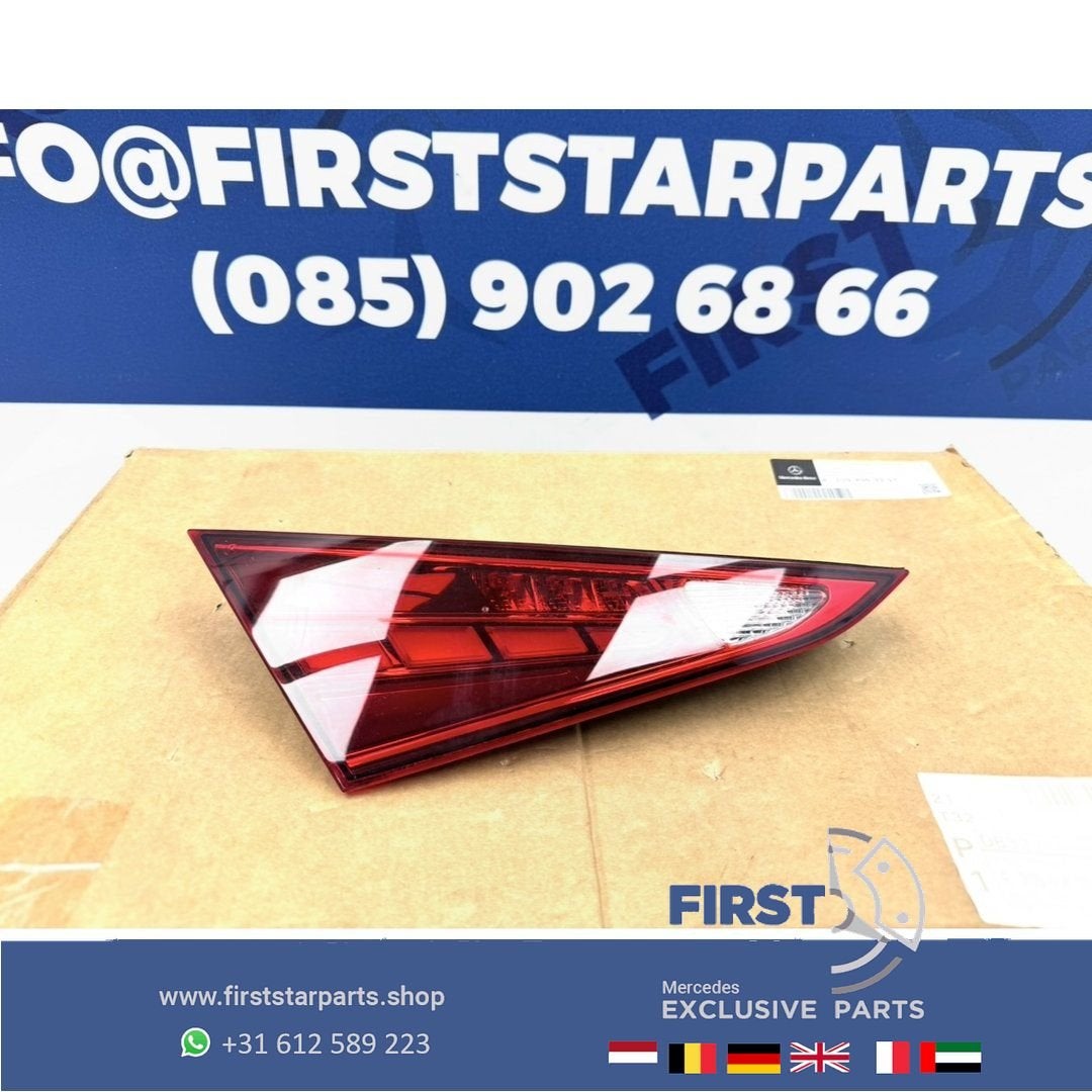 A2069063201 W206 ACHTERLICHT LINKS BINNEN Mercedes C Klasse, Utilisé, -, -, Enlèvement ou Envoi