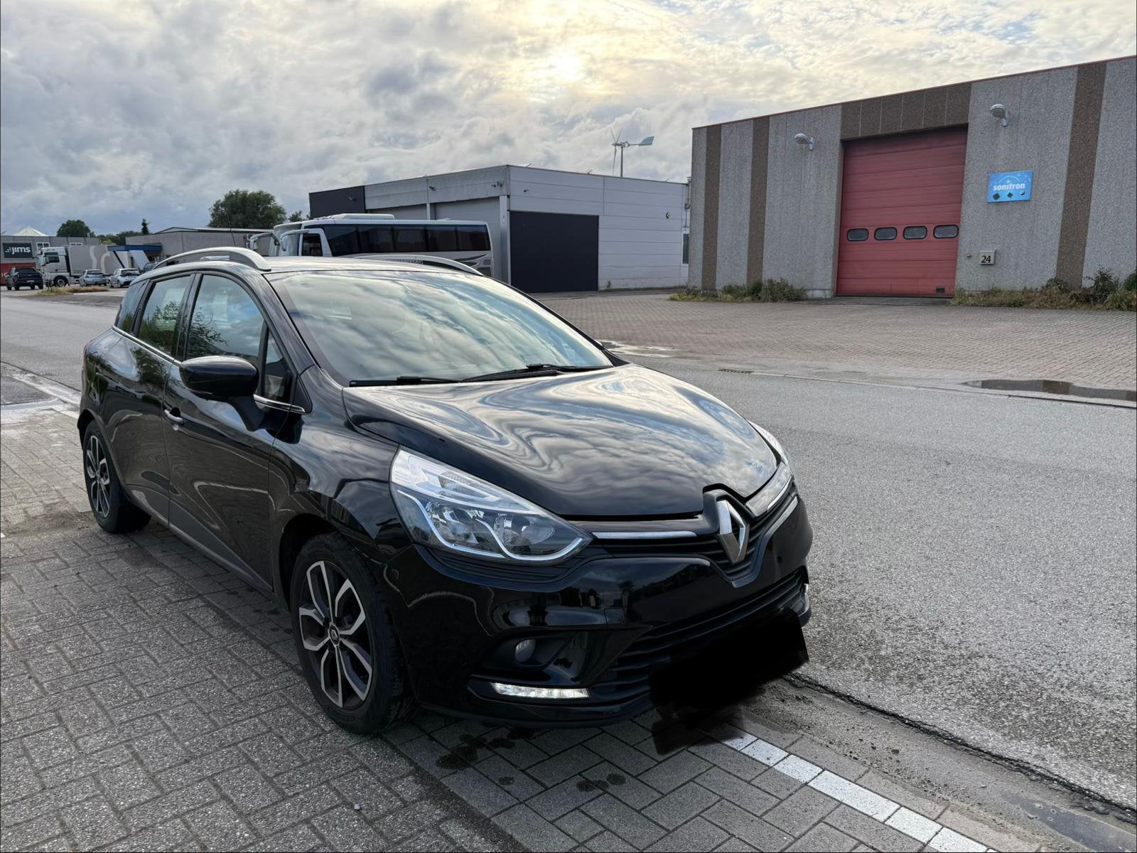 Renault Clio 0.9 Benzine 2019 Slechts 124.000km Euro6c, Euro 6, Zwart, Handgeschakeld, Particulier