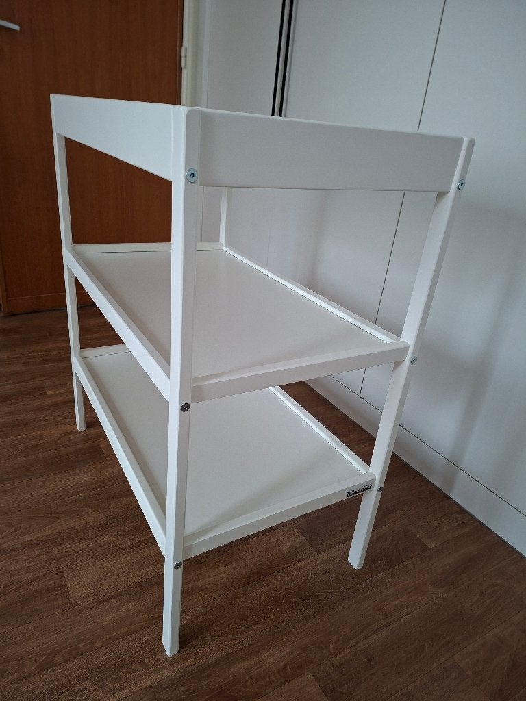 Table à langer blanche compacte de Woodies, Comme neuf, 70 cm ou plus, Moins de 75 cm, Bord surélevé