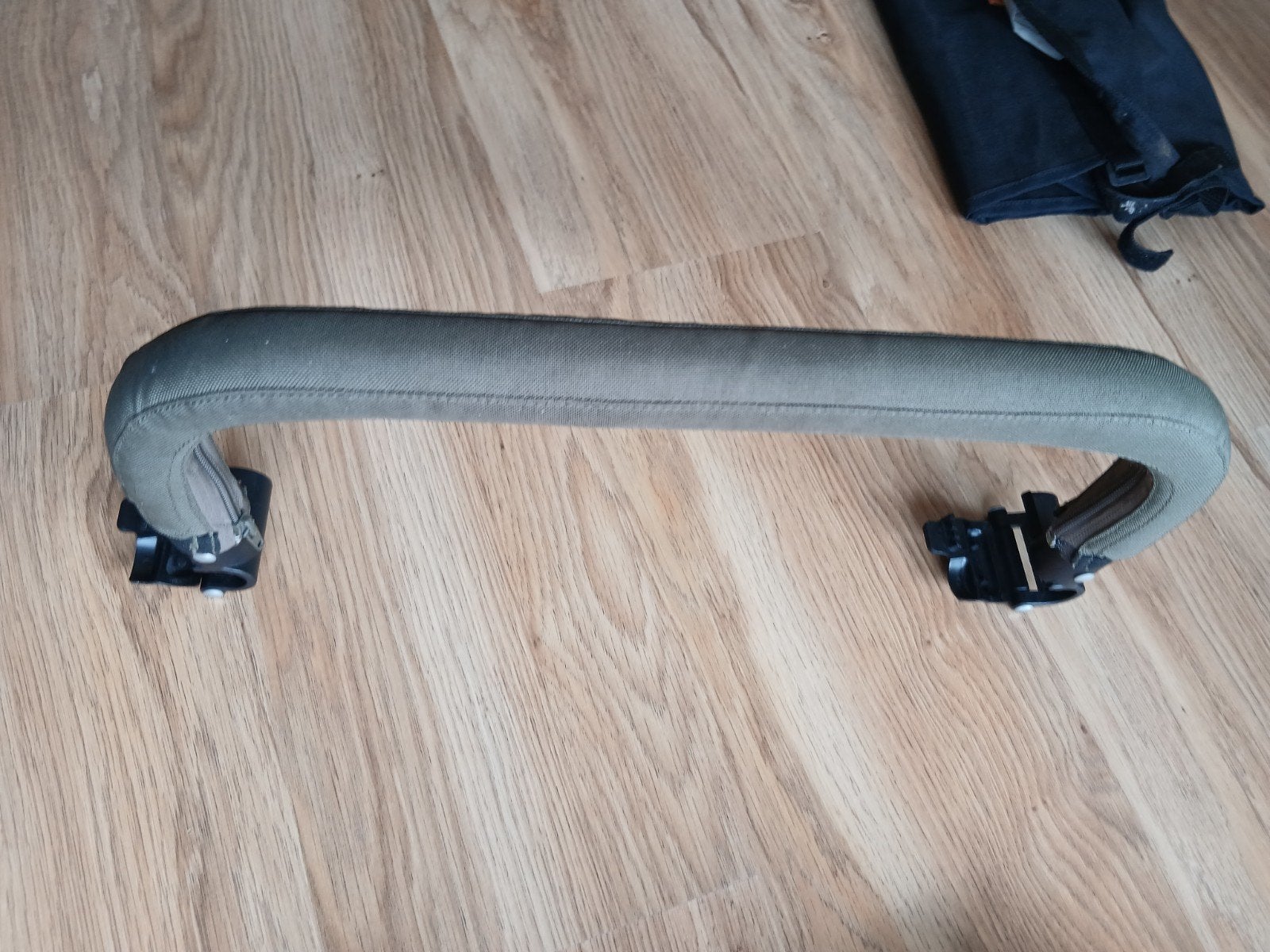 Barre de sécurité Easywalker, Enlèvement, Poussette