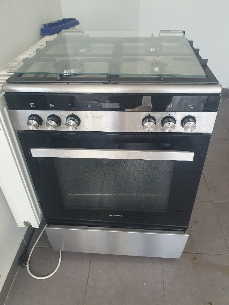 SIEMENS GASVUUR/ELEKTRISCHEOVEN FORNUIS, Electroménager, Cuisinières, Gaz, 4 zones de cuisson, Enlèvement, Utilisé