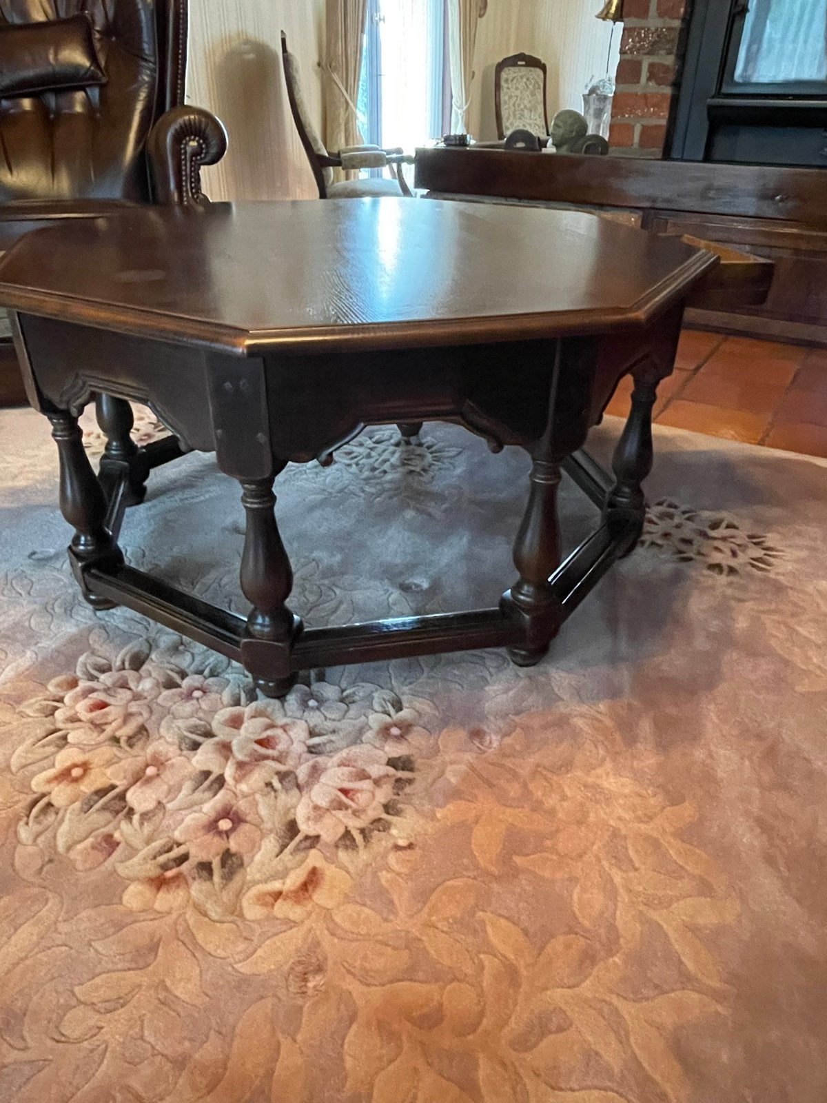 Table basse octogonale classique, Enlèvement