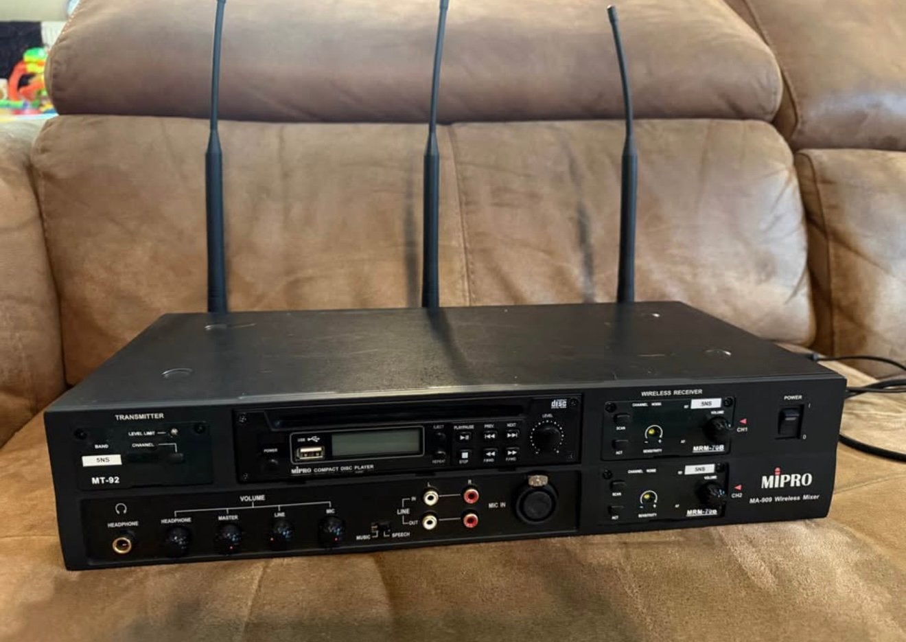 Système de Mixage  MIPRO MA-909 CD/USB, 2x MRM70B MT-92, Enlèvement, Utilisé