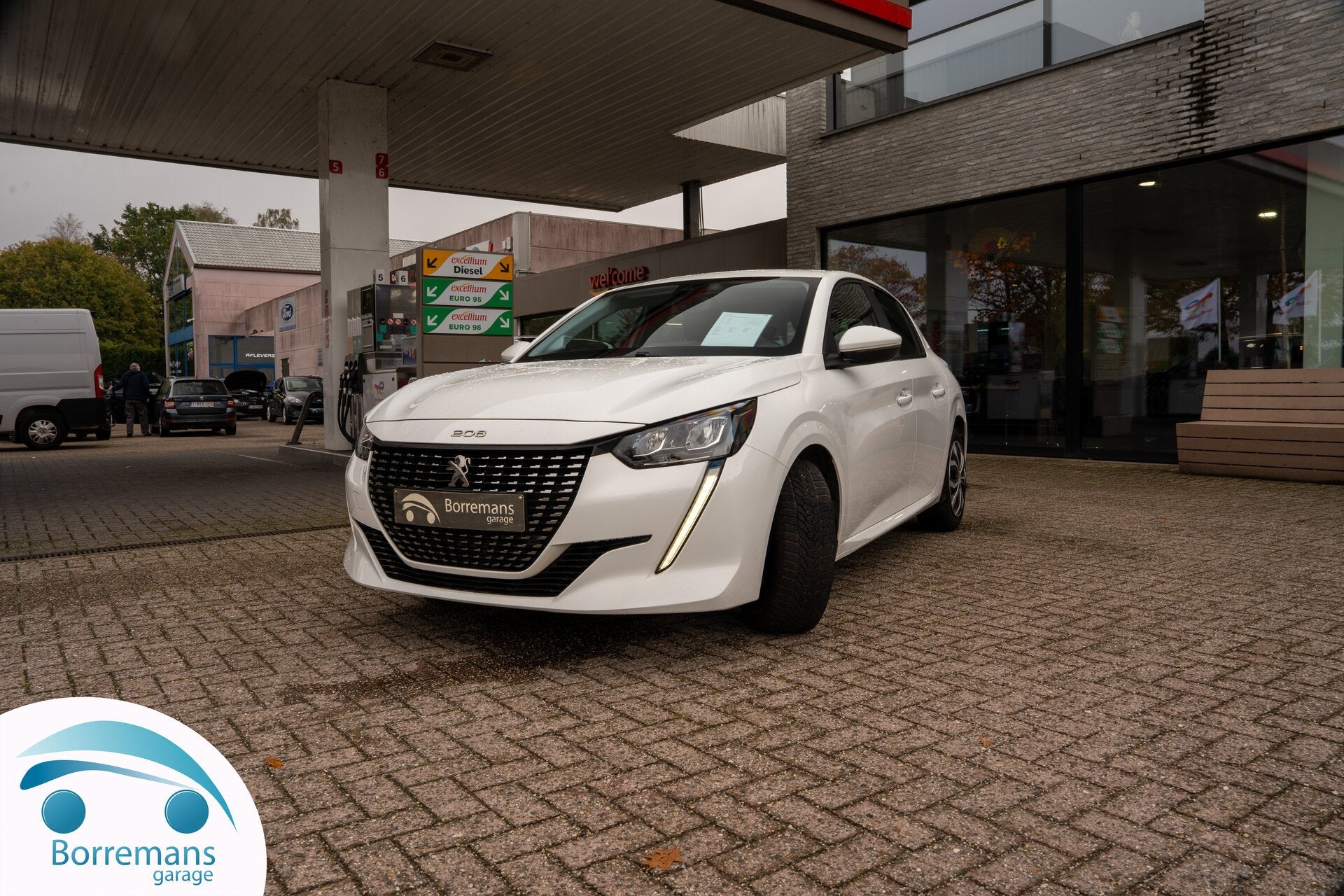 Peugeot 208 PREMIUM PACK Carplay/Navi/Parkeersensoren/..., Autos, 0 kg, Achat, Euro 6, Entreprise
