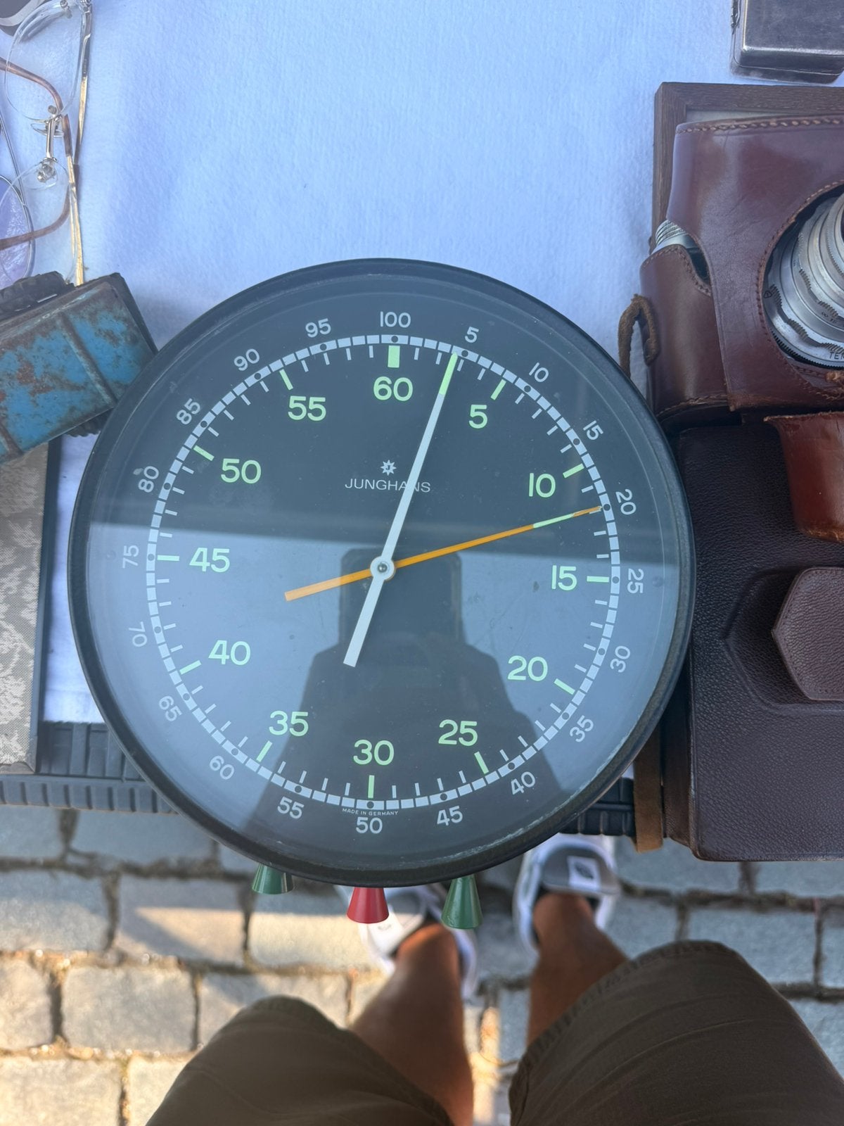 Grand chronomètre mural Junghans vintage – Made in Germany, Huis en Inrichting, Woonaccessoires | Klokken, Ophalen, Glow in the dark