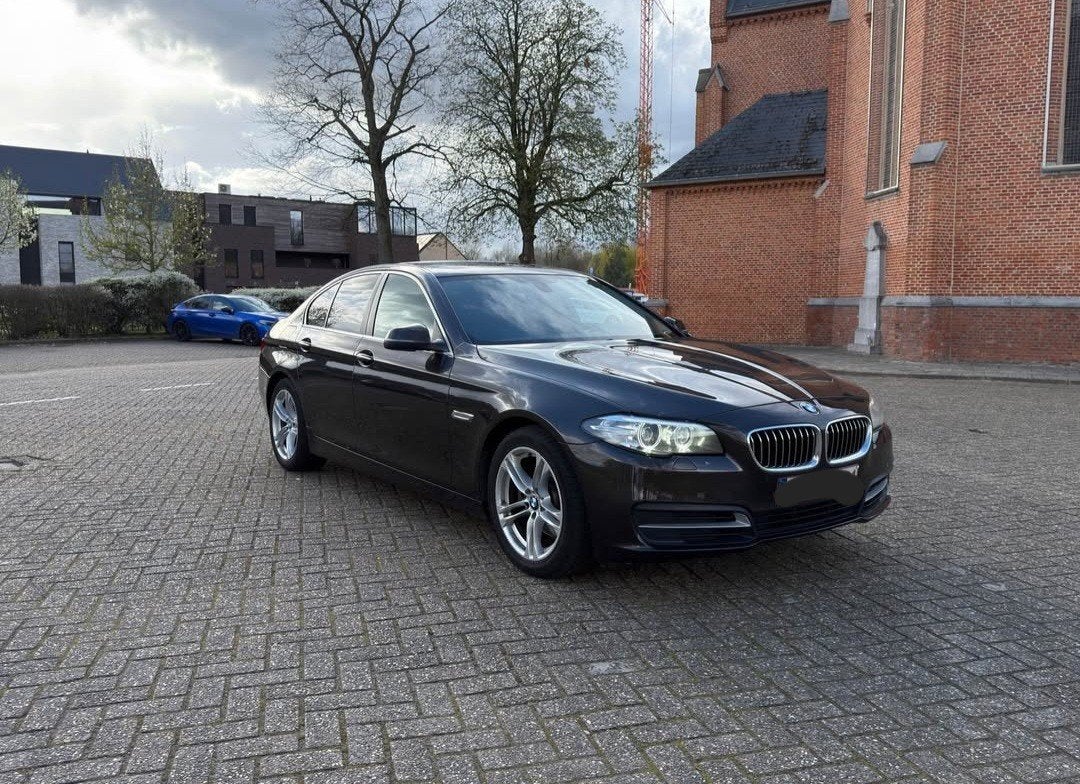 BMW 520D Automatique, Feux de virage, Automatique, Particulier, Série 5
