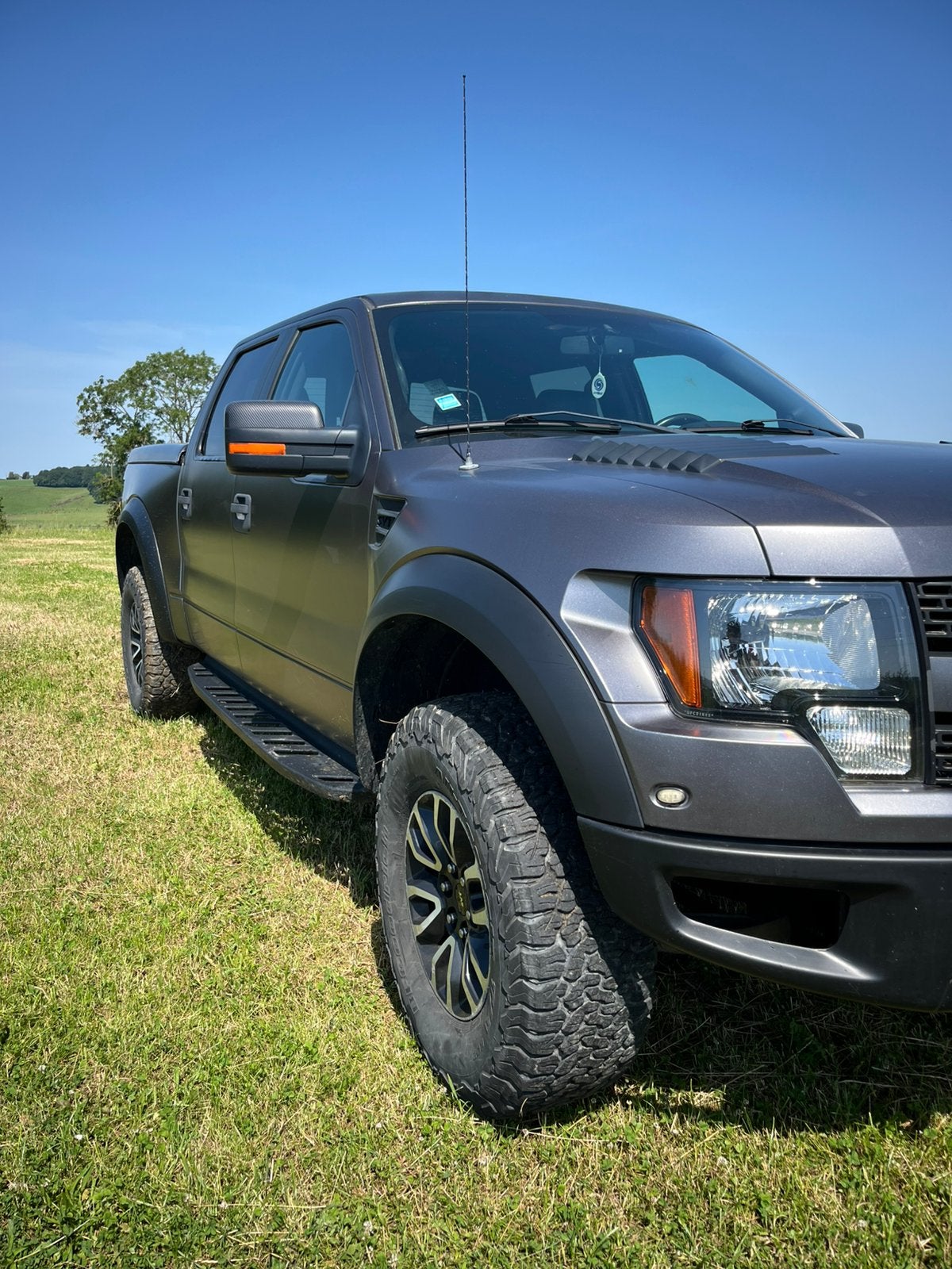Ford Raptor F150, Auto's, Ford USA, Particulier, F-150, LPG, Euro 5, SUV of Terreinwagen, 5 deurs, Automaat, Zilver of Grijs, Zwart