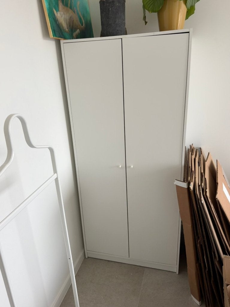 Gratis: IKEA Kleppstad kledingkast, wit, 2 deuren, Ophalen, Gebruikt, Met plank(en), 50 tot 100 cm