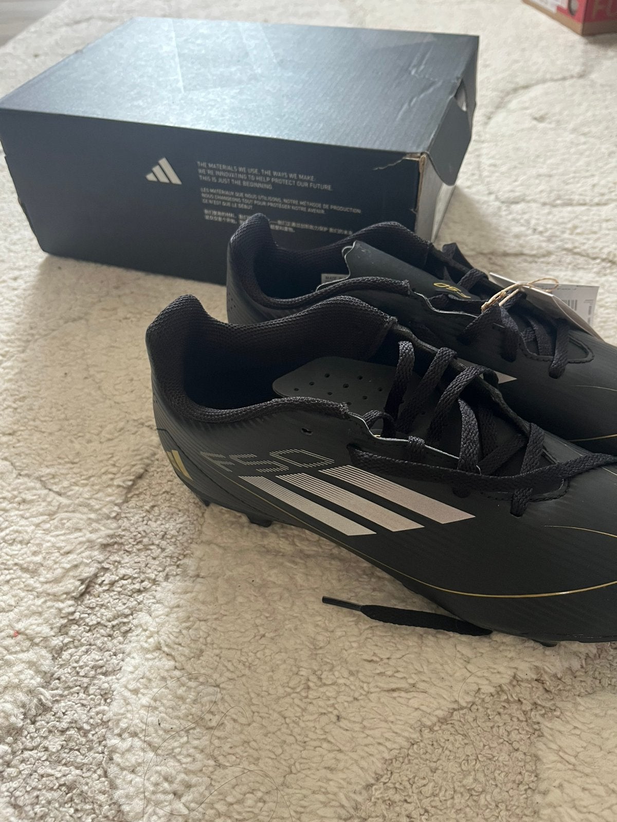 Adidas f50 voetbalschoenen (38), Kleding | Heren, Nieuw, Ophalen of Verzenden, Sportschoenen, Zwart