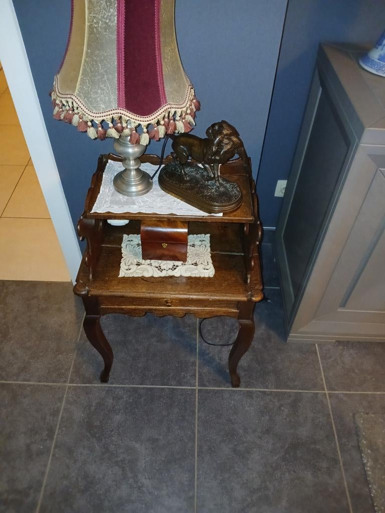 Telefoonkastje met schuif, Ophalen