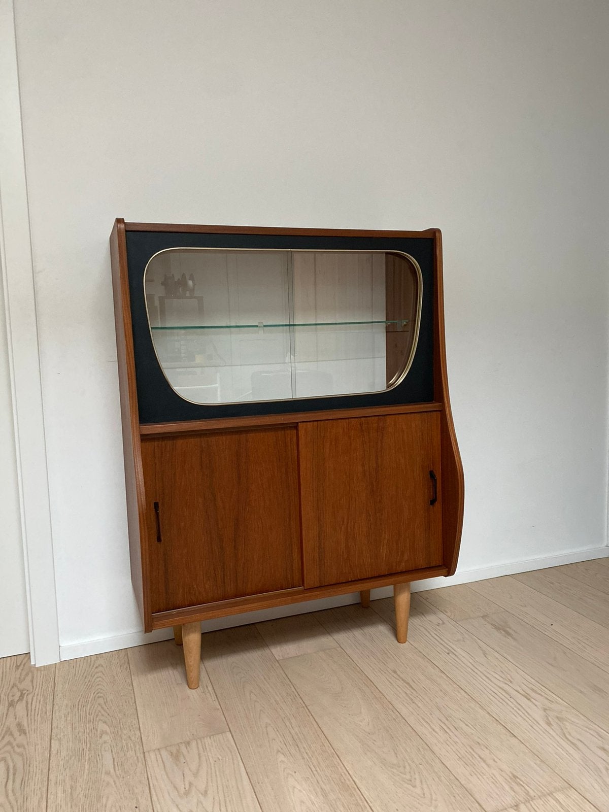 Petite meuble buffet vitrine vintage, Maison & Meubles, Enlèvement, Comme neuf