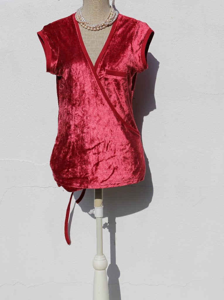 Cache-coeur en velours neuf ! L, Vêtements | Femmes, Enlèvement ou Envoi, Neuf, Taille 38/40 (M), Rouge