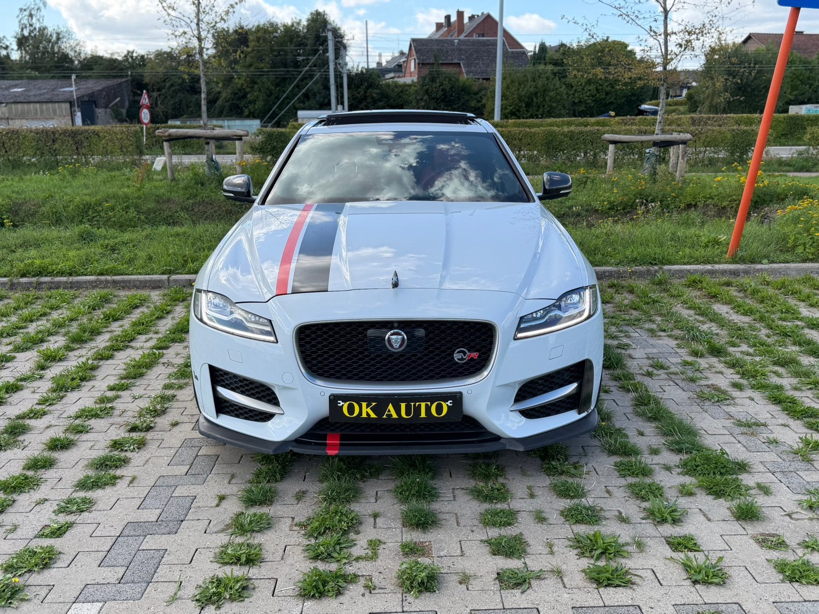 Jaguar XF 3.0 V6 380Cv Full option Garantie 12 Mois, Autos, Cuir, Achat, Euro 6, Garantie prolongée