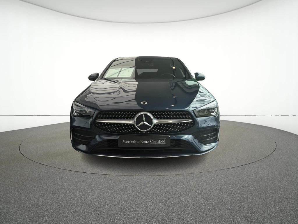 Mercedes-Benz CLA 180 d AMG Line Shooting Brake + CAMERA + L, Auto's, CLA, Stof, Gebruikt, 4 cilinders
