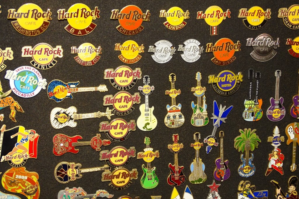 Hard rock cafe pins, Enlèvement, Comme neuf, Insigne ou Pin's