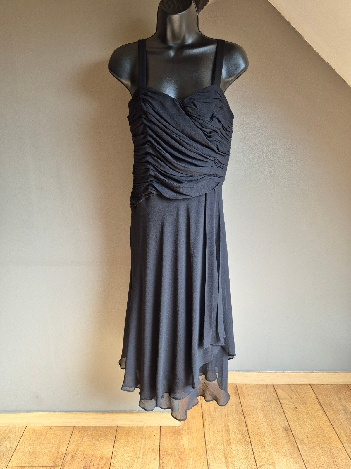 Elegance zwarte zijden feest-/cocktailjurk maat L 40, Kleding | Dames, Ophalen of Verzenden, Cocktailjurk