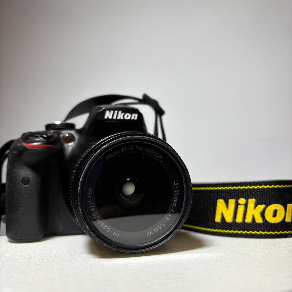 Nikon D3400 spiegelreflexcamera + lens + UV filter, Batterie, Stabilisation d'image, Utilisé, 24 mégapixels