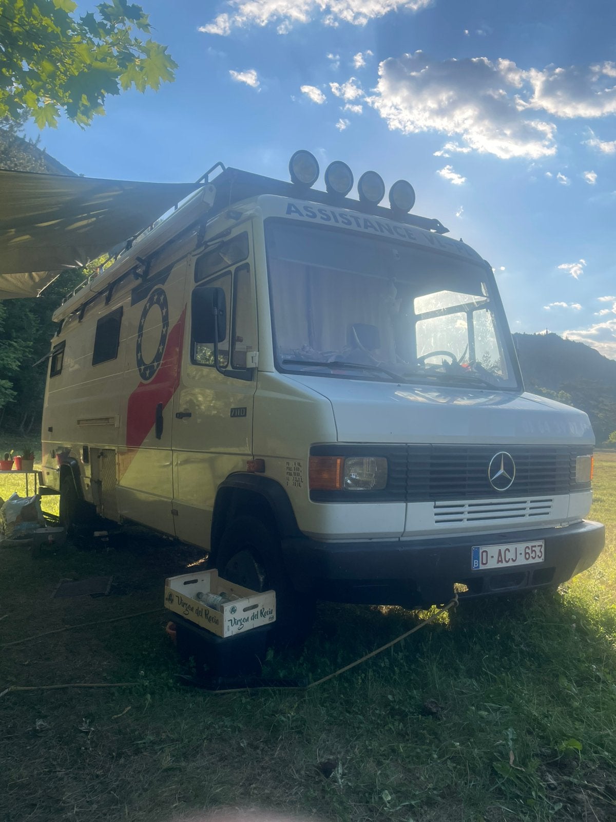 Mercedes 711d camper, Jusqu'à 4, Boîte manuelle, Diesel, Particulier