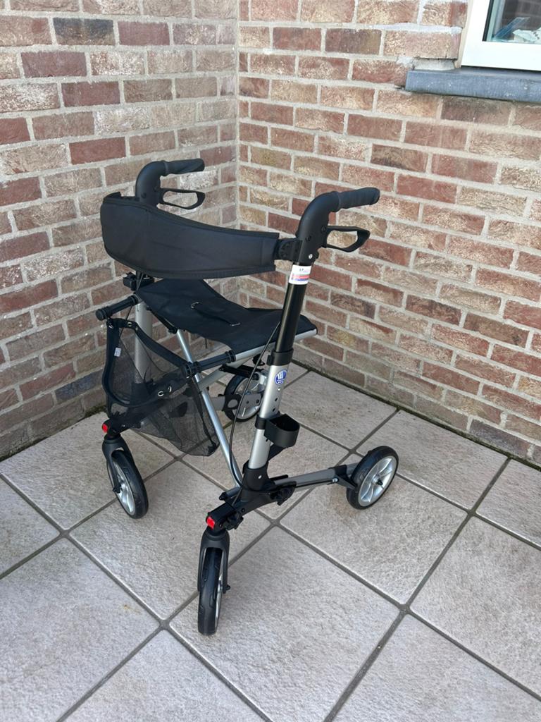 Rollator Vermeiren Quadri Light, Diversen, Ophalen, Lichtgewicht, Zo goed als nieuw
