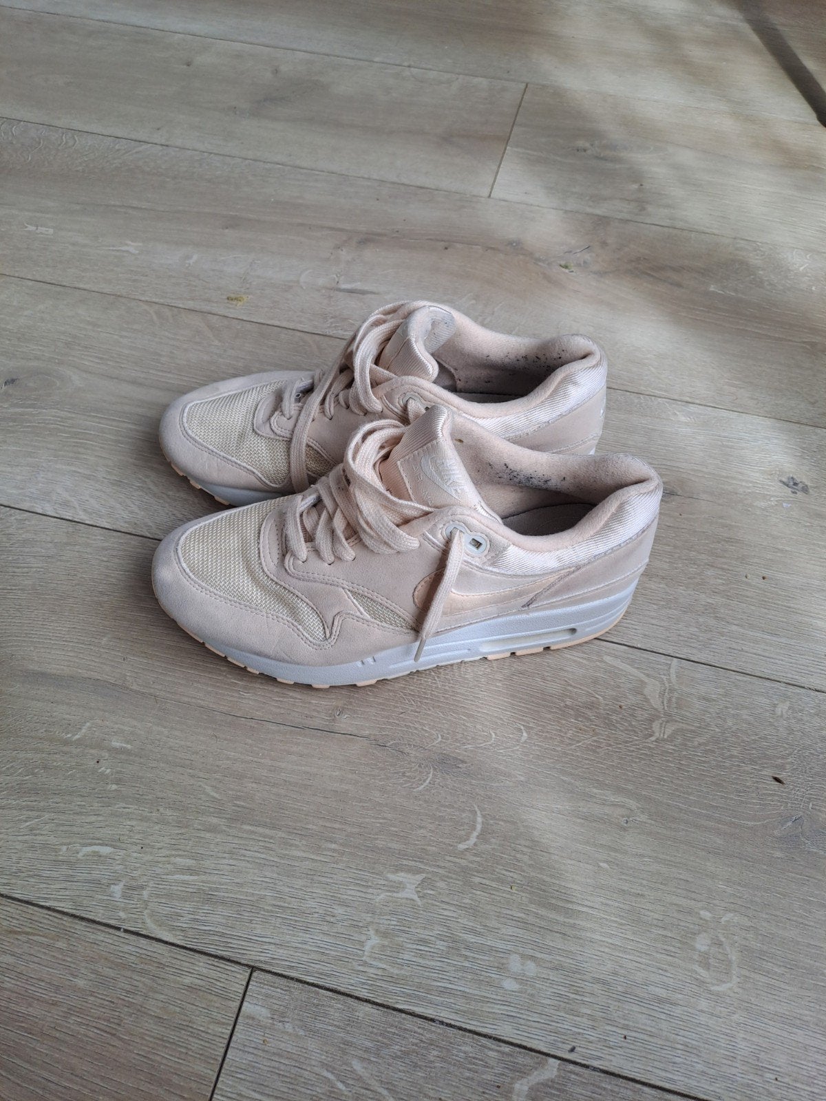 Baskets femme Nike Air Max, Sport en Fitness, Basketbal, Ophalen of Verzenden, Gebruikt, Schoenen