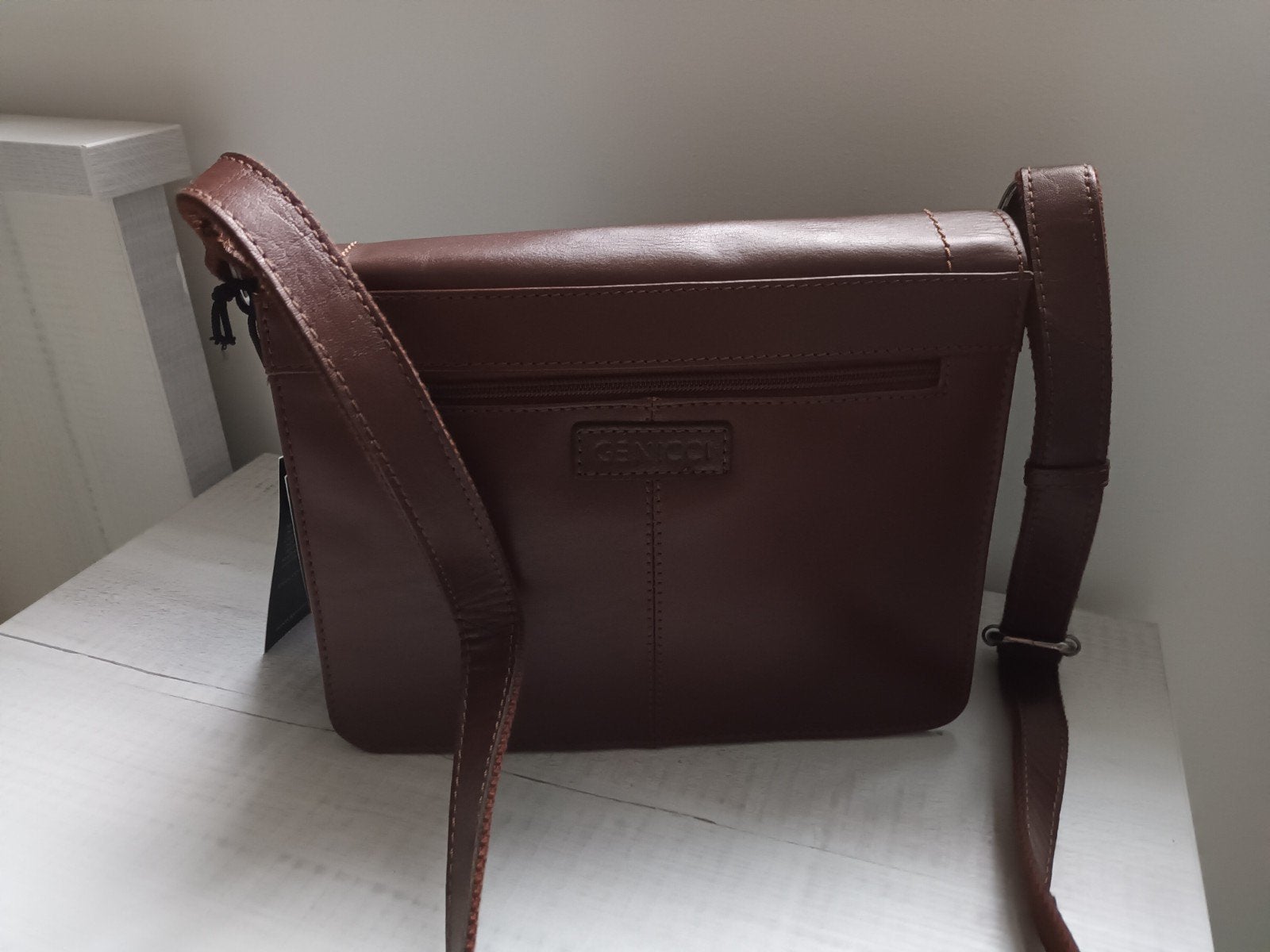 schoudertas Genicci claire, Handtassen en Accessoires, Tassen | Damestassen, Ophalen