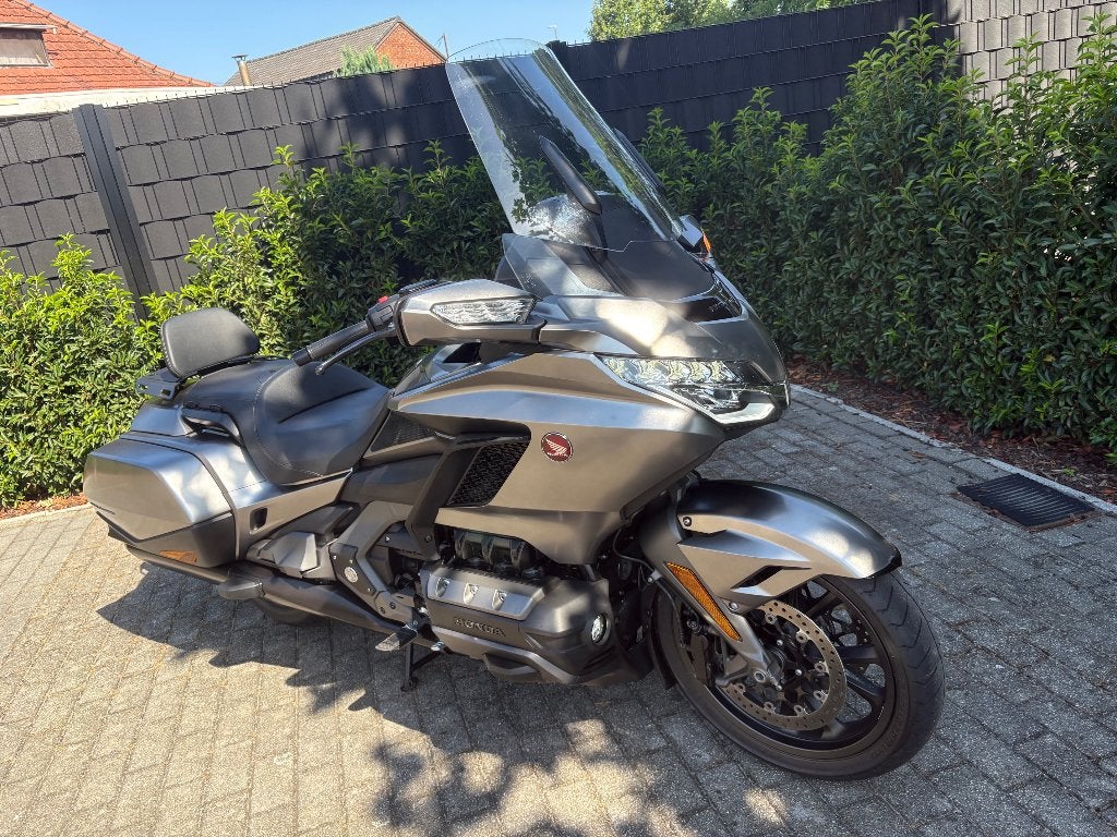 Honda GL1800 Goldwing Bagger ABS + Garantie + Entretien!, Motos, Permis Moto A, Tourisme, Entreprise, Occasion