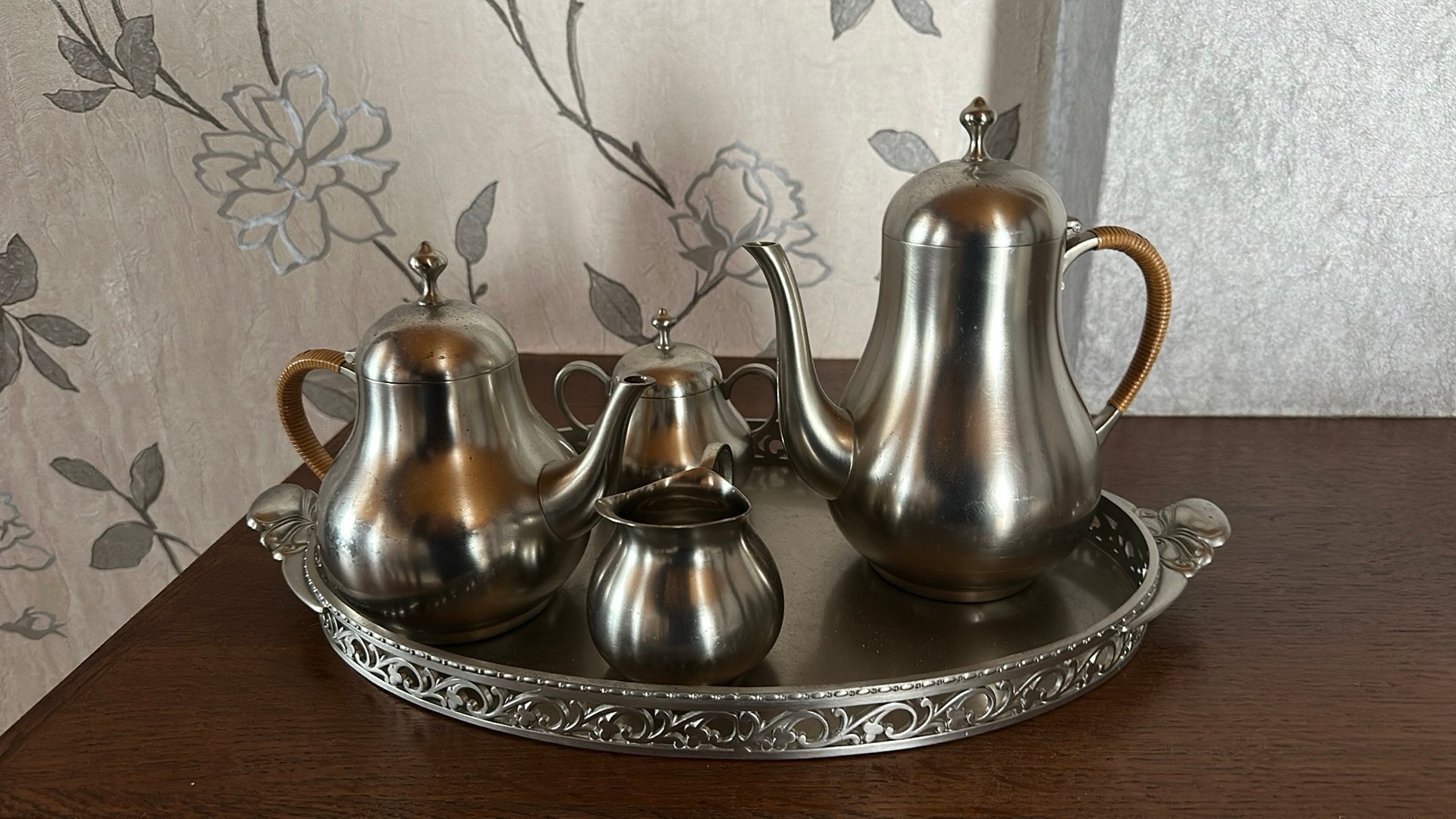 Set cafe, Enlèvement