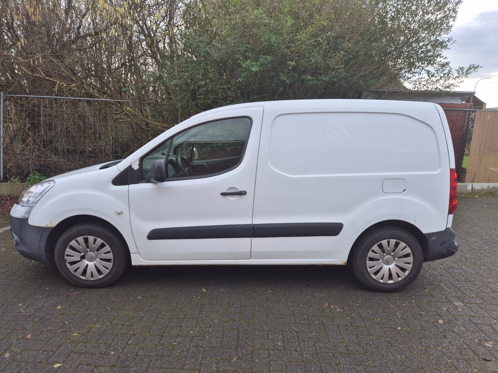 Citroen berlingo, Auto's, Bestelwagens en Lichte vracht, Citroën, Wit, Bedrijf, Te koop