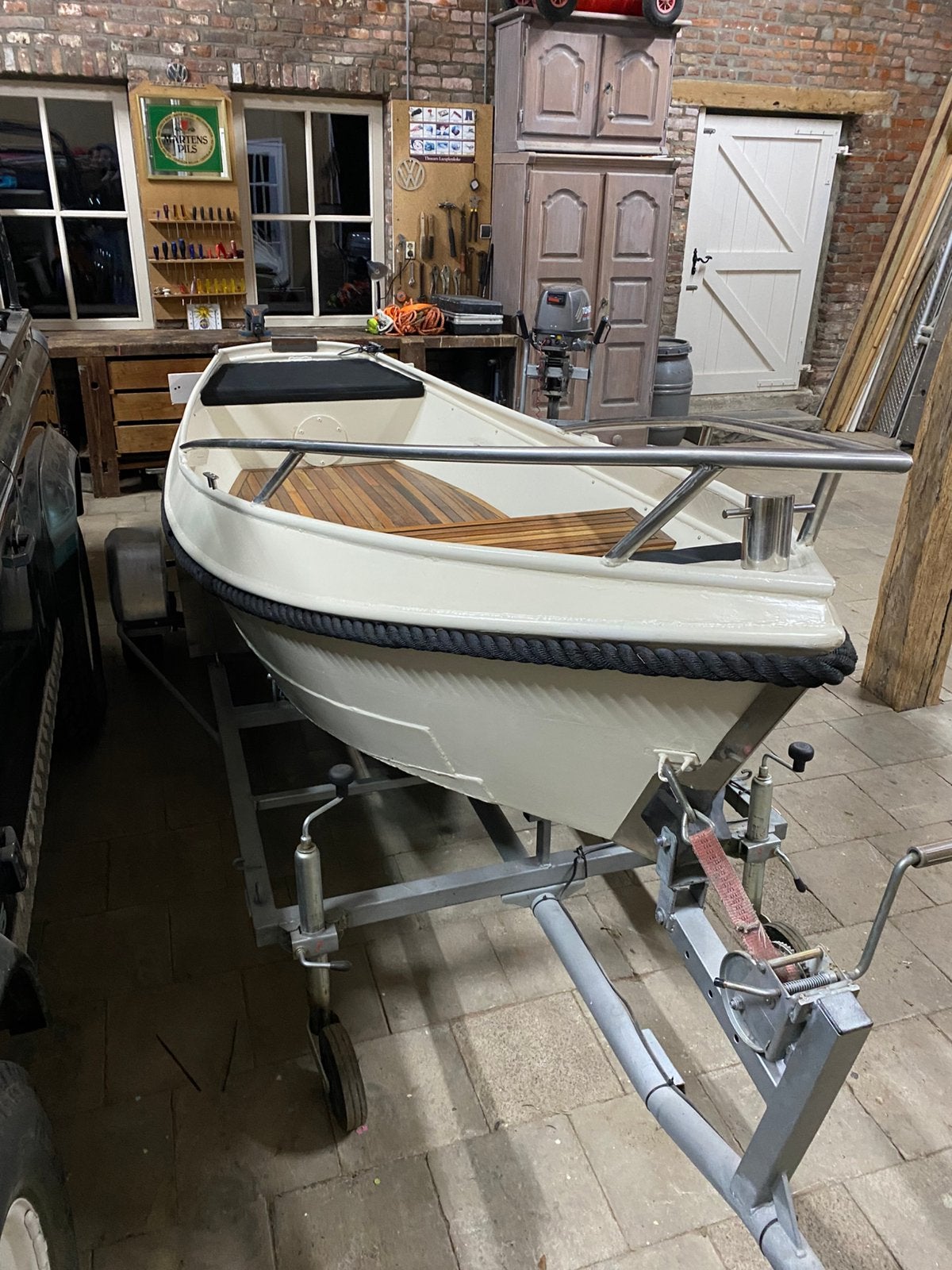 Mooie stalen boot/ sloep met 5pk motor incl trailer, Sports nautiques & Bateaux, Chaloupes, Utilisé, Autres types, Ancre, Défense en câble