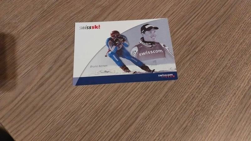 Fotokaart : Bruno Kernen / Alpijns skiën / Wintersport, Collections, Articles de Sport & Football, Comme neuf, Affiche, Image ou Autocollant