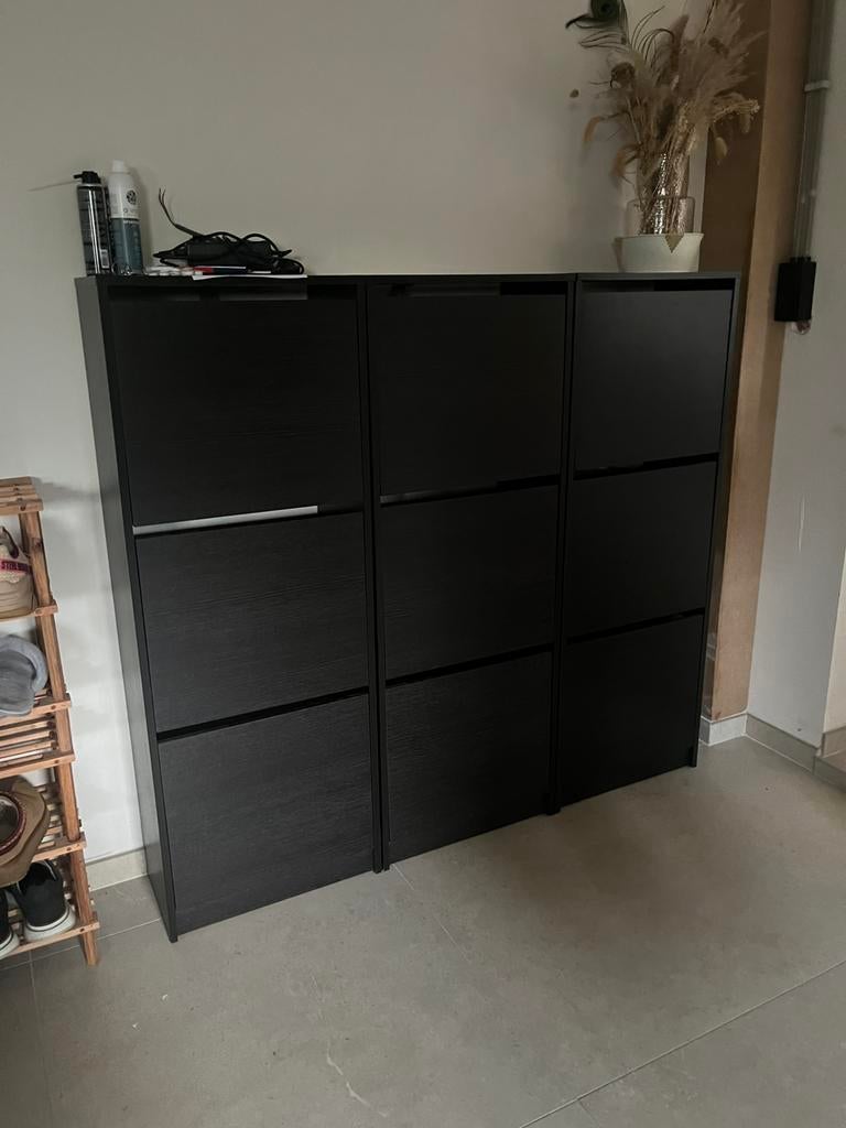 Schoenkasten, Ophalen, Zo goed als nieuw