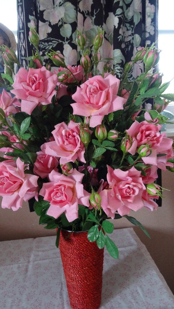 VASE AVEC ROSES ARTIFICIELLES, 70 cm, Intérieur, Rose, Comme neuf