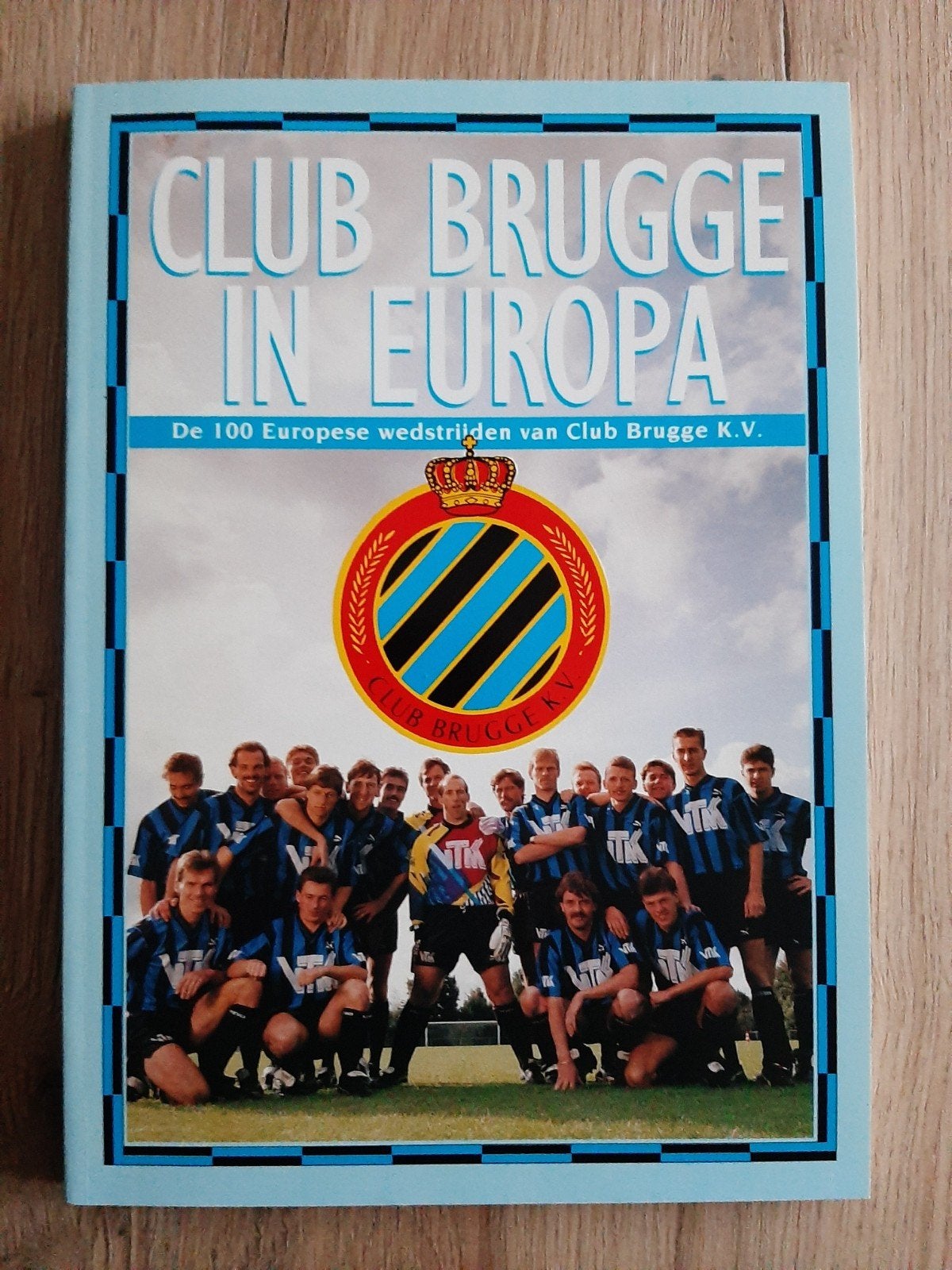 Boek Club Brugge in Emuropa, Boeken, Ophalen