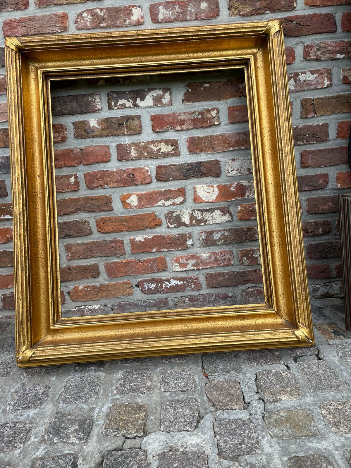 Oude kaders, Ophalen, Zo goed als nieuw