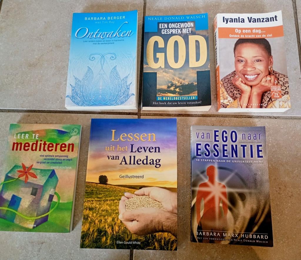 Gratis af te halen Diest. Lees beschrijving!, Boeken, Esoterie en Spiritualiteit, Ophalen