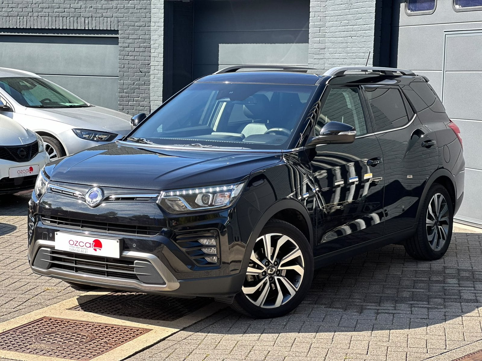 Ssangyong XLV Grand 1.5 |GpsCarplayCamLederStoelStuurverw|, Auto's, 4 cilinders, XLV, Zwart, 5 zetels