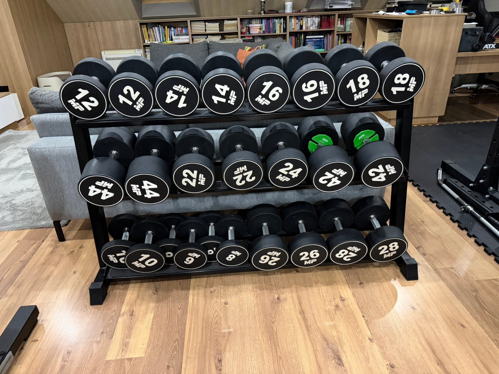 ATX/MP PU Dumbbellset 2 - 44 kg + 2x Muscle Power Rek, Ophalen, Zo goed als nieuw, Dumbbell