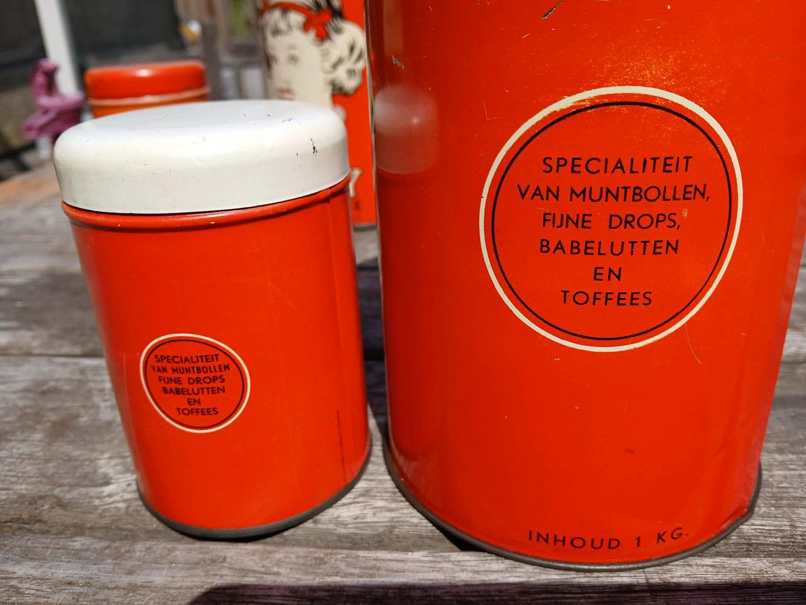 4 oude blikken potten Confiserie Kathy, Ophalen, Zo goed als nieuw