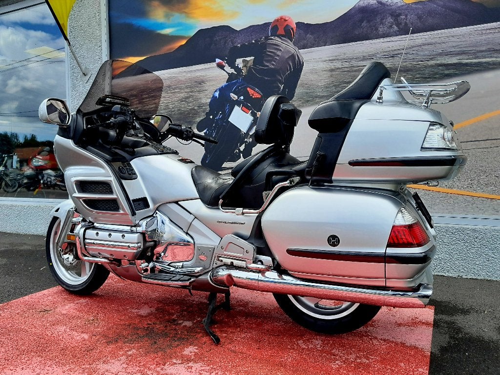 HONDA GOLDWING 1800 GARANTIE 1 OU 2 ANS, Motos, Motos | Honda, Permis Moto A, Tourisme, Entreprise, Occasion