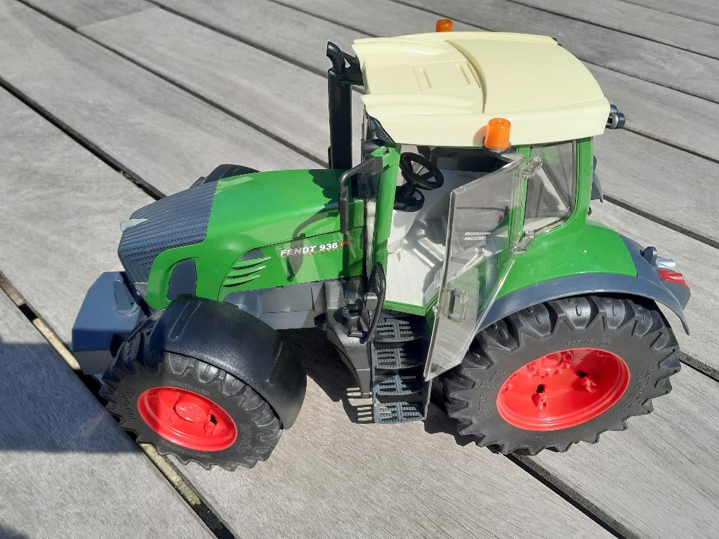 tractor Bruder 03040 Fendt 936 Vario schaal 1:16, Ophalen, Gebruikt