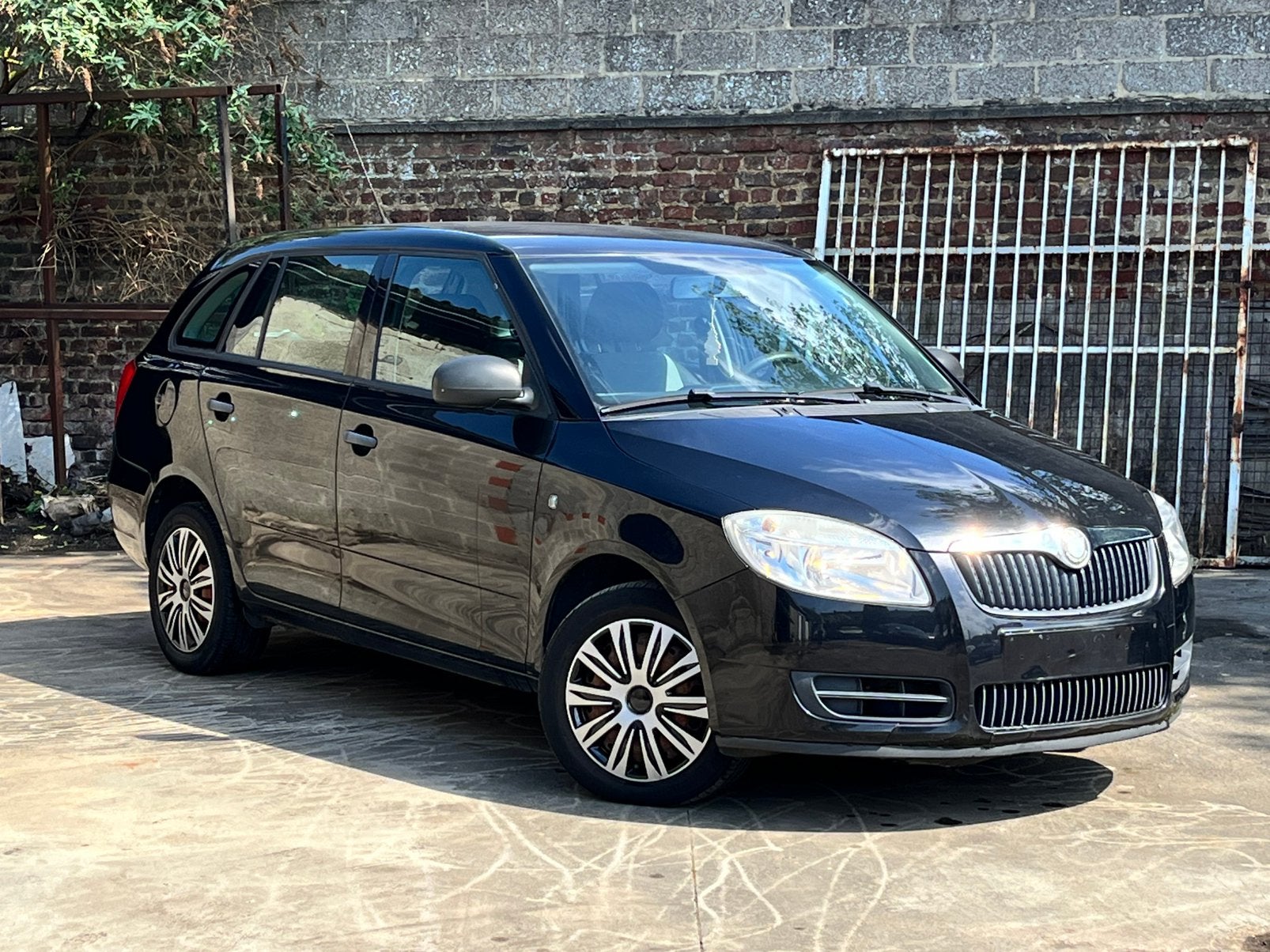 SKODA FABİA 1.4 / Diesel /Euro 4 /, Auto's, Skoda, Zwart, Zwart, Leder, Bedrijf