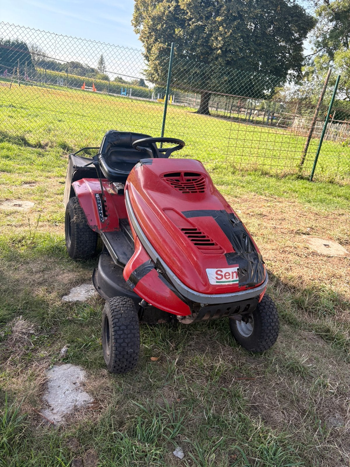 Tracteur tondeuse Sentar 11,5 CV– Bac – Prêt à tondre, Jardin & Terrasse, Tondeuses autoportées, Enlèvement, Comme neuf, Démarrage électrique