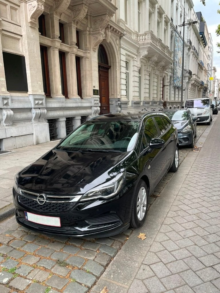 Opel Astra Sports Tourer, Autos, Opel, Achat, Euro 6, Boîte manuelle, Noir