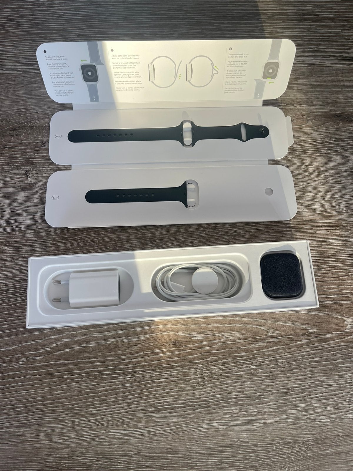 Apple Watch série 5 44 mm, Enlèvement, Comme neuf, Gris, IOS