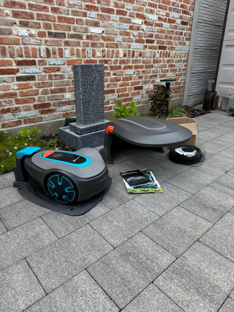 Gardena Sileno Minimo, Jardin & Terrasse, Tondeuses robotisées, Enlèvement, Comme neuf, Contrôlable via l'application