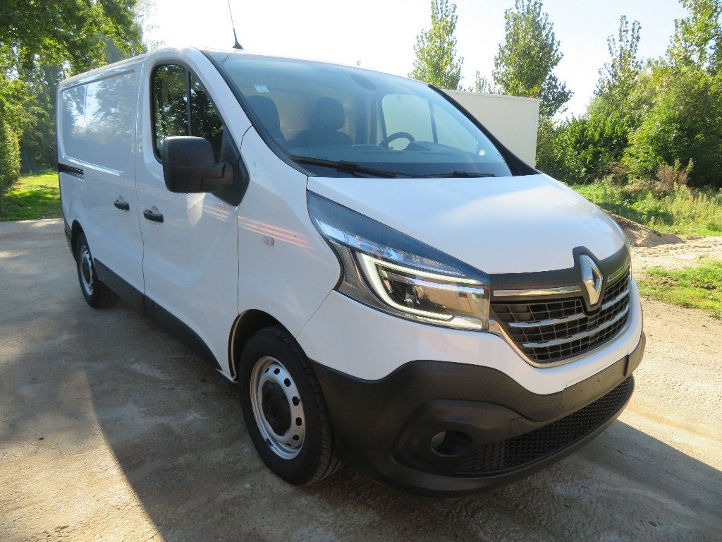Renault Trafic 2.0dCi - L1H1 - 99.086km - 2021 - €6d, Auto's, Voorwielaandrijving, Dealer onderhouden, Stof, 4 cilinders