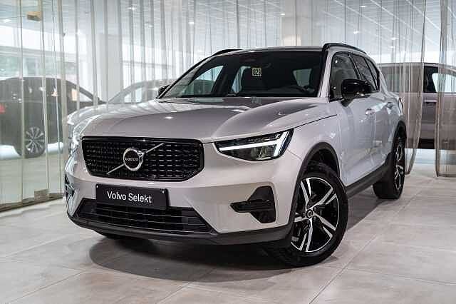 Volvo XC40 Plus, B3 Mild Hybrid, Essence, Dark, Auto's, Volvo, XC40, Airbags, Airconditioning, Alarm, Bluetooth, Cruise Control