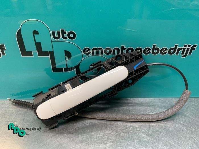 Poignée portière 2portes droite d'un Seat Ibiza (Ibiza 08-, Autos : Pièces & Accessoires, -, 3 mois de garantie, Utilisé, -