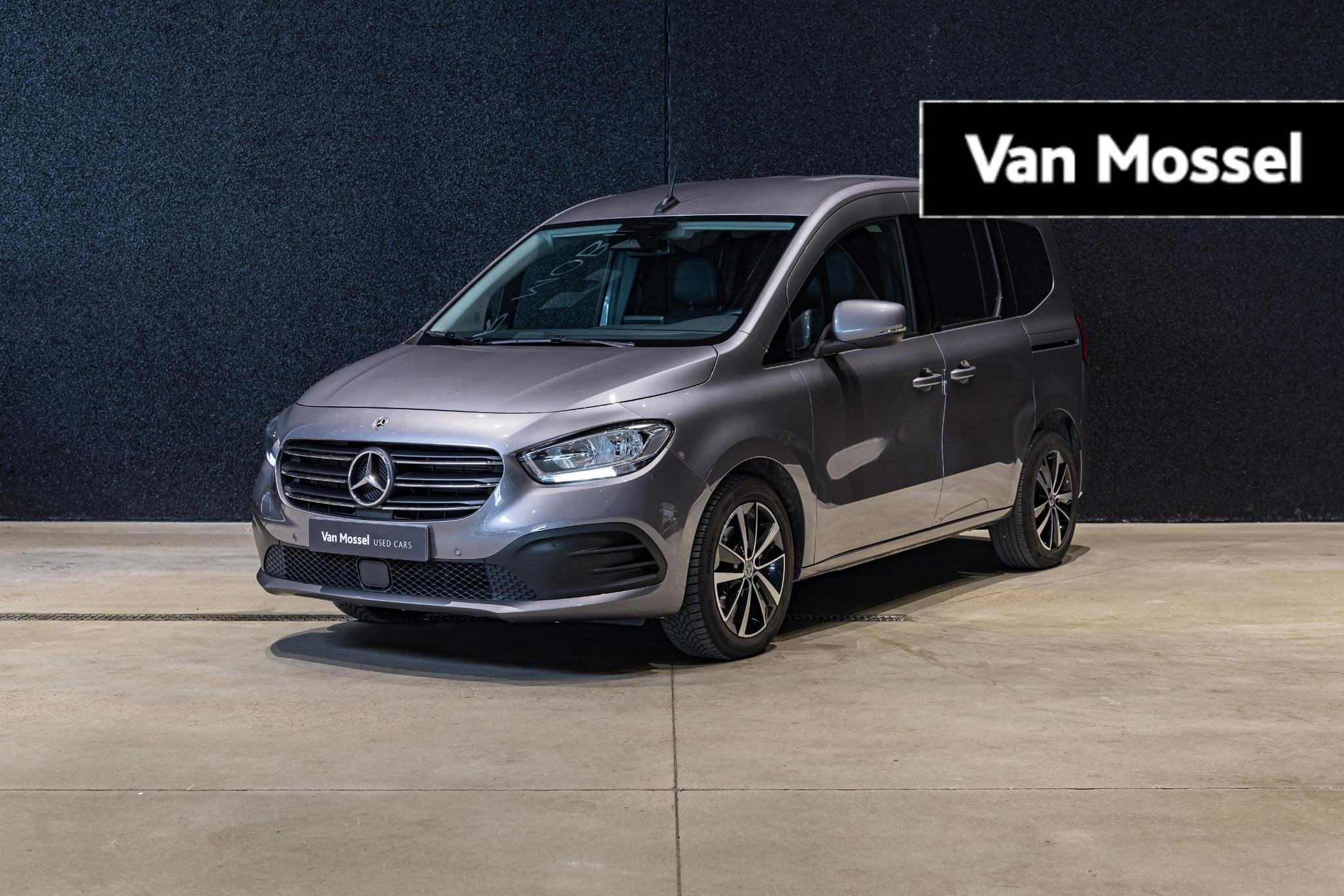 Mercedes-Benz T-Klasse T180 L1 Style DCT (automatique), Autos, Autres modèles, Achat, Entreprise, Carnet d'entretien