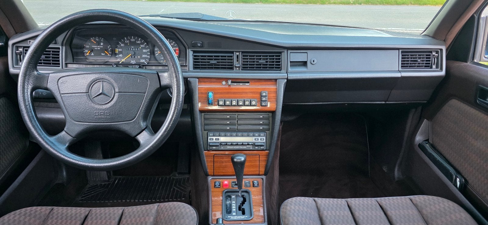 Mercedes 190E 2.3 Automaat Oldtimer met veel opties, foto 8